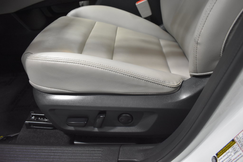 Certified 2023 Nissan Rogue SL w/ SL Premium Package AWD/4WD image 19
