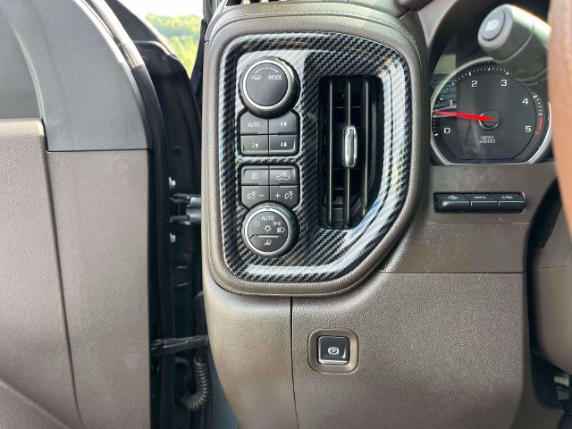 Used 2020 Chevrolet Silverado 2500 LTZ w/ LTZ Premium Package AWD/4WD image 30