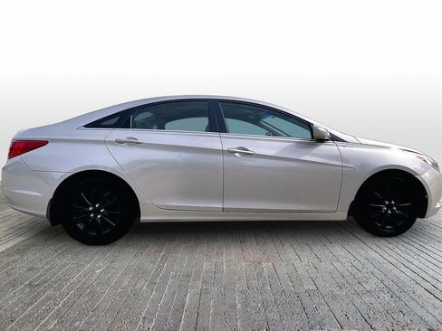 Used 2011 Hyundai Sonata GLS FWD image 7