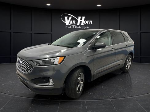 Used 2023 Ford Edge SEL w/ Convenience Package AWD/4WD image 3