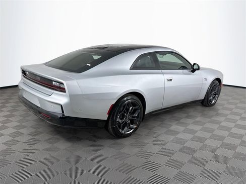 Used 2025 Dodge Charger R/T w/ Quick Order Package 25M R/T image 8