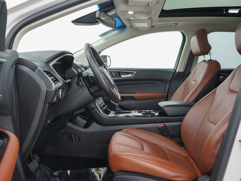 Used 2015 Ford Edge Titanium w/ Equipment Group 302A AWD/4WD image 20