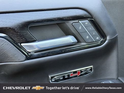 Certified 2023 GMC Sierra 1500 AT4X image 32