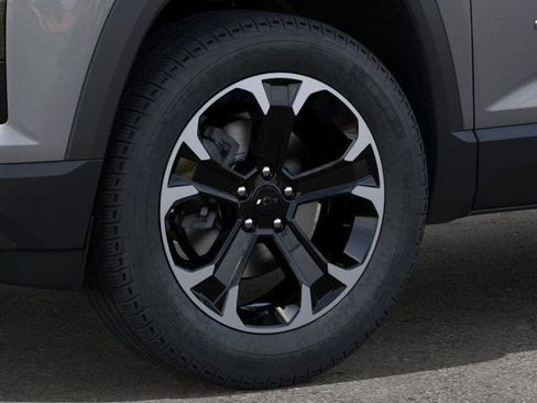 New 2026 Chevrolet Equinox LT w/ Safety and Technology Package FWD image 9