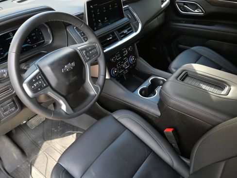 Used 2024 Chevrolet Tahoe Z71 w/ Off-Road Capability Package AWD/4WD image 11