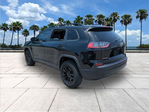 Used 2023 Jeep Cherokee Altitude Lux AWD/4WD image 5