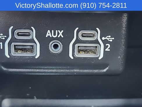 Used 2023 Dodge Durango SXT AWD/4WD image 10