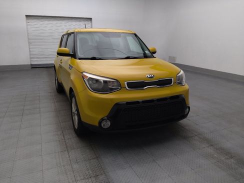 Used 2016 Kia Soul + FWD image 14
