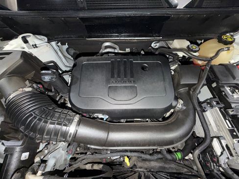 Used 2023 GMC Acadia SLT image 22