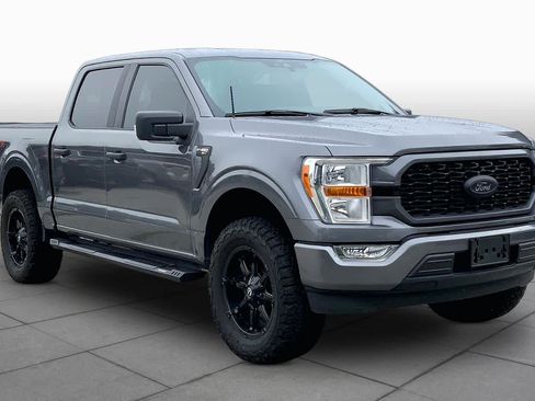 Used 2021 Ford F150 XL w/ STX Appearance Package RWD image 3