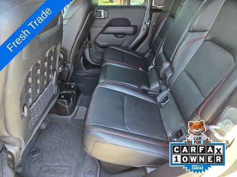 Used 2023 Jeep Gladiator Rubicon w/ LED Lighting Group AWD/4WD image 11