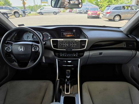 Used 2016 Honda Accord LX image 18