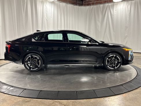 Certified 2026 Kia K4 GT-Line FWD image 9