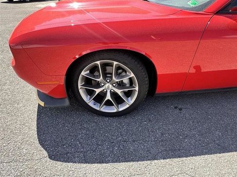 Used 2022 Dodge Challenger GT RWD image 10