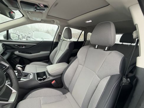 Used 2023 Subaru Outback Premium image 24