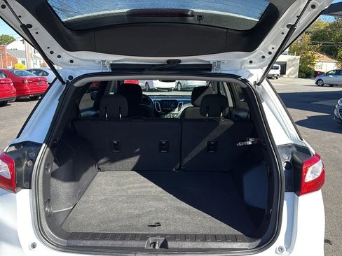 Used 2018 Chevrolet Equinox LT image 9