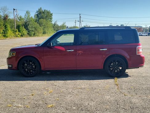 Used 2019 Ford Flex Limited w/ Equipment Group 303A AWD/4WD image 8