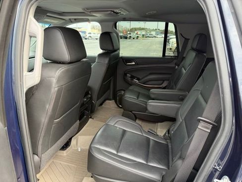 Used 2020 GMC Yukon SLT w/ Premium Edition image 6