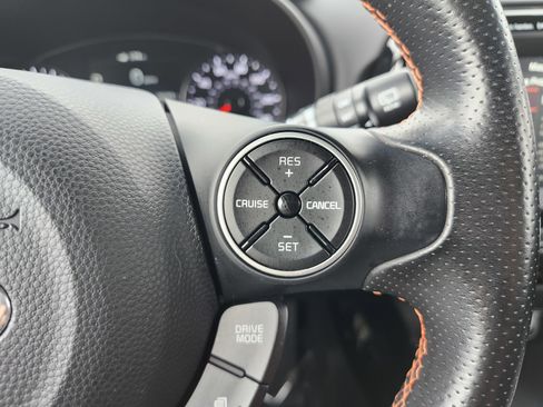 Used 2018 Kia Soul ! w/ Tech Package FWD image 32