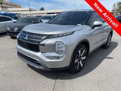 Used 2025 Mitsubishi Outlander SE