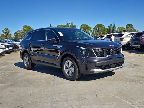 New 2026 Kia Sorento LX image 2