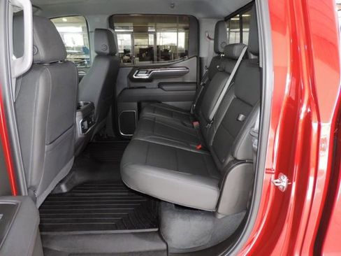 Used 2025 GMC Sierra 1500 SLT w/ SLT Premium Plus Package image 25