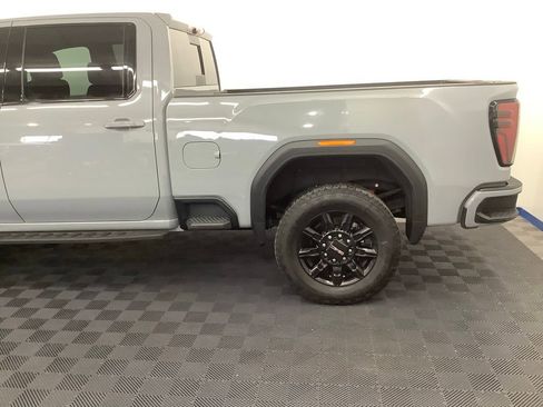 Used 2024 GMC Sierra 3500 AT4 w/ AT4 Premium Plus Package AWD/4WD image 4