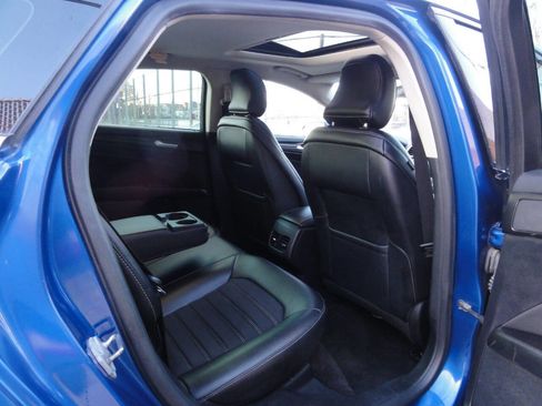 Used 2018 Ford Fusion SE w/ Equipment Group 201A image 17