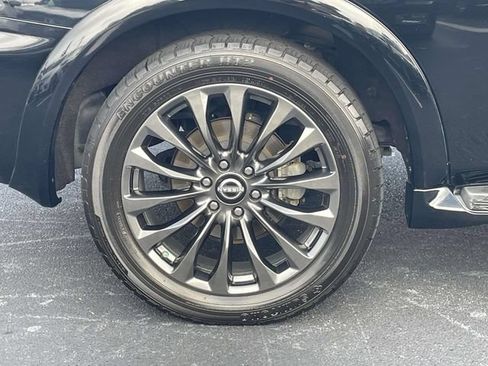 Used 2022 Nissan Armada Platinum w/ Captain's Chairs Package RWD image 9