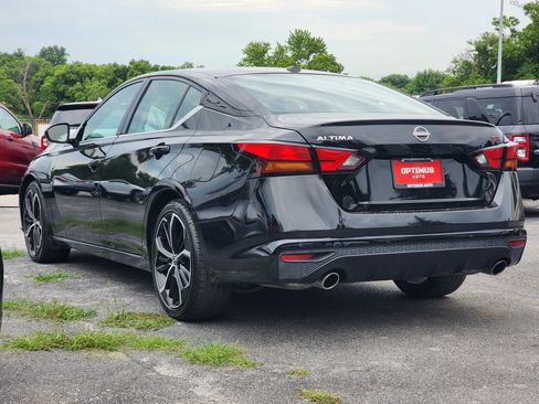 Used 2023 Nissan Altima 2.5 SR FWD image 5