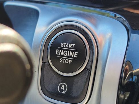 Used 2022 Mercedes-Benz GLB 250 image 29