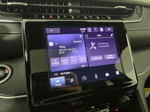 New 2025 Jeep Grand Cherokee Laredo X w/ Trailer Tow Package image 23