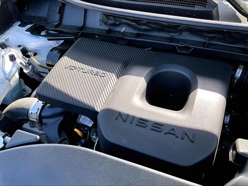 New 2026 Nissan Murano Platinum image 17