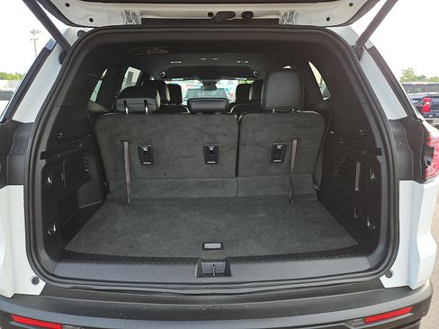 Used 2024 GMC Acadia AT4 w/ Luxury Package AWD/4WD image 29