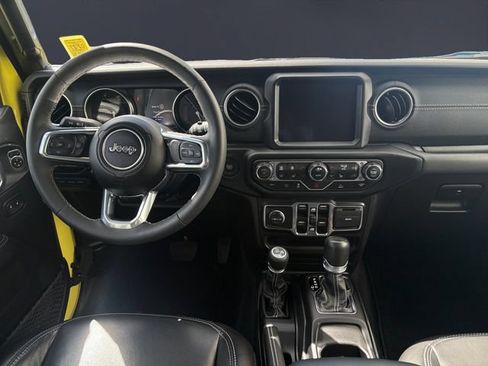 Used 2023 Jeep Wrangler Unlimited Sahara w/ Cold Weather Group AWD/4WD image 10