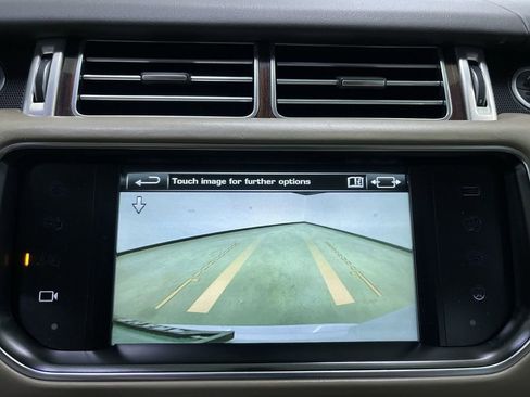 Used 2016 Land Rover Range Rover HSE image 15