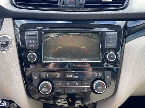 Used 2019 Nissan Rogue Sport SV w/ All-Weather Package image 18