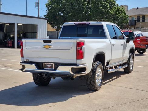 Used 2024 Chevrolet Silverado 2500 LT w/ Texas Edition AWD/4WD image 14