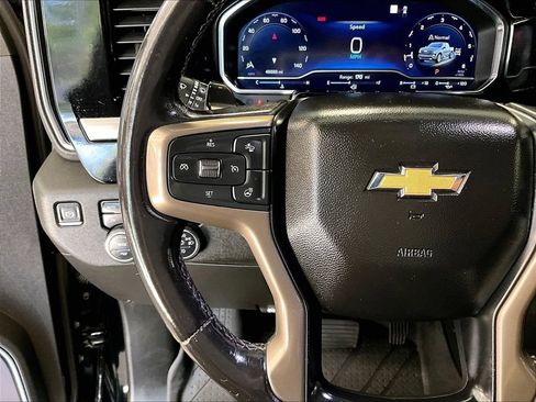 Used 2022 Chevrolet Silverado 1500 High Country w/ High Country Premium Package AWD/4WD image 23