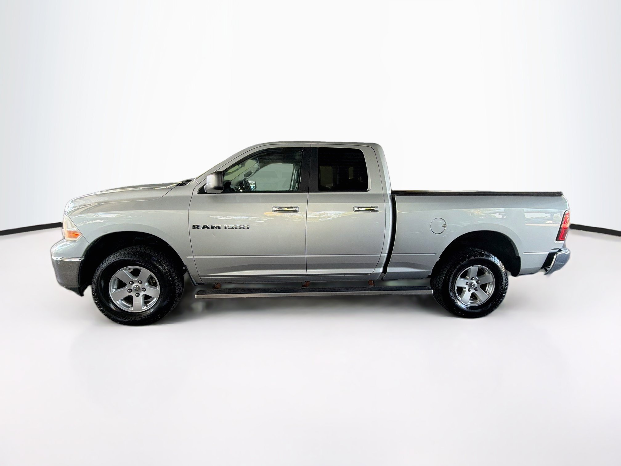 Used 2012 RAM 1500 Classic SLT AWD/4WD image 4