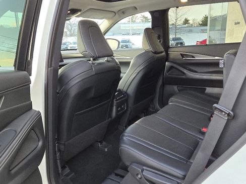 Certified 2023 INFINITI QX60 Luxe image 23