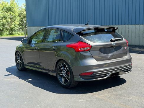 Used 2015 Ford Focus ST FWD image 7