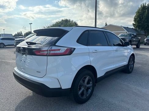 Used 2023 Ford Edge SEL w/ Sport Appearance Package AWD/4WD image 5