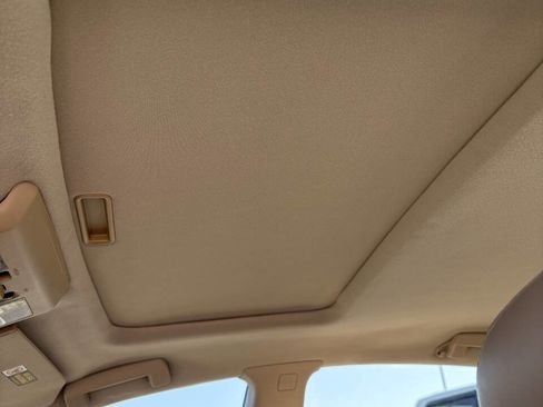 Used 2005 Nissan Maxima 3.5 SL w/ (T05) Navigation System Pkg FWD image 14