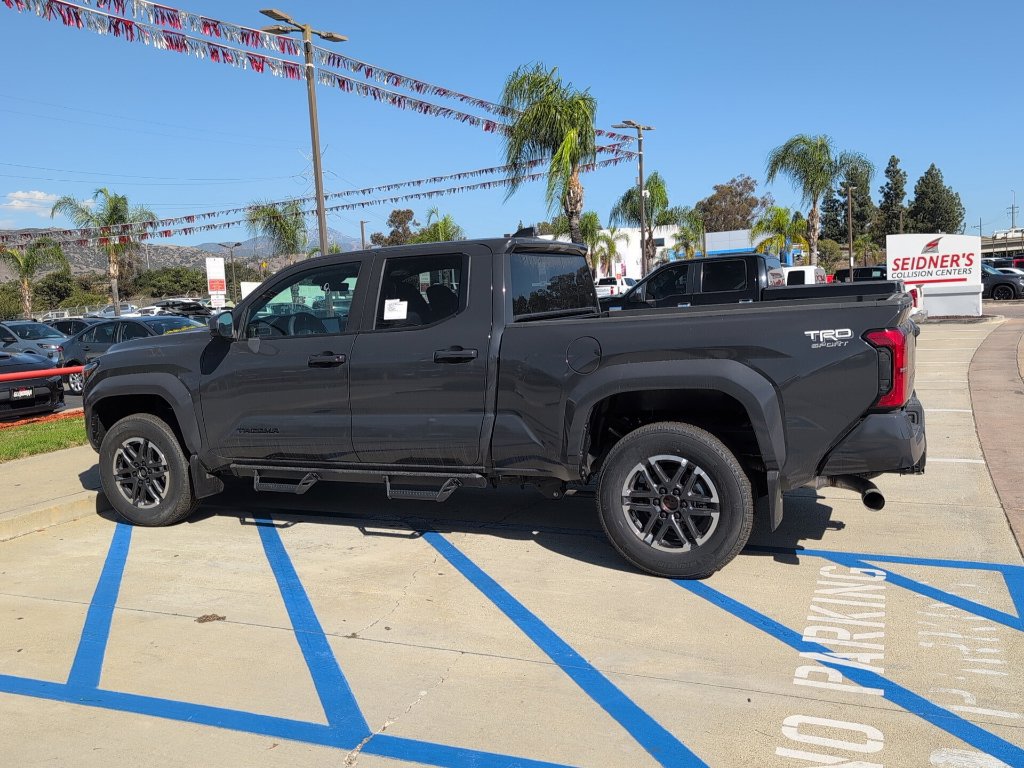 Used 2026 Toyota Tacoma TRD Sport AWD/4WD image 8