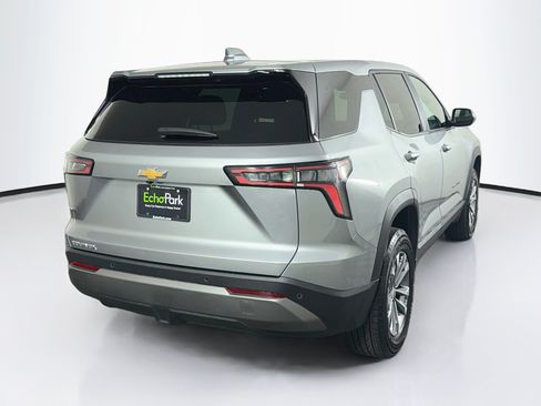 Used 2025 Chevrolet Equinox LT FWD image 9