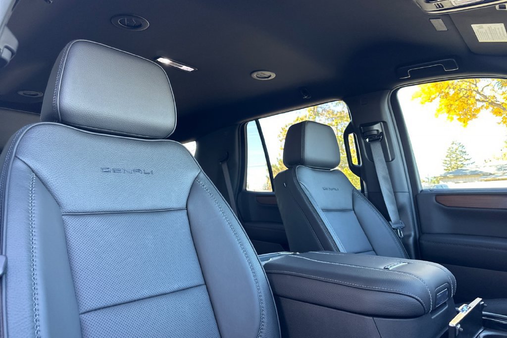 New 2027 GMC Yukon Denali w/ Advanced Technology Package AWD/4WD image 22