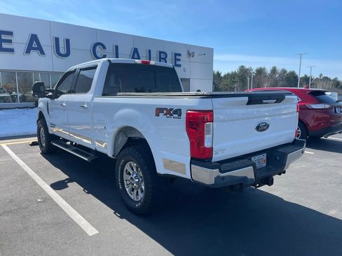 Used 2017 Ford F250 Lariat w/ Chrome Package image 7