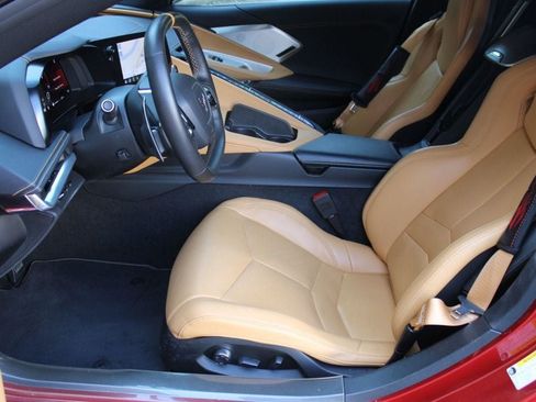 Used 2022 Chevrolet Corvette Stingray Preferred Cpe w/ Z51 Performance Package RWD image 18