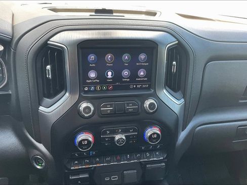 Used 2021 GMC Sierra 1500 Denali w/ Denali Ultimate Package AWD/4WD image 16